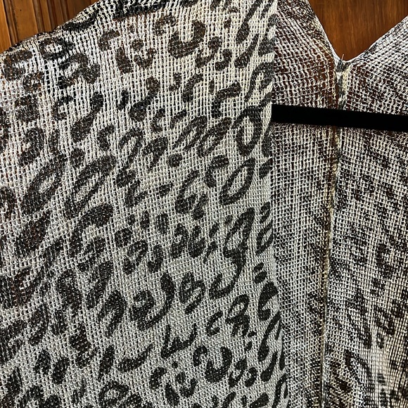 Animal print black gray and silver Ruana with fringe NWT - Picture 3 of 7